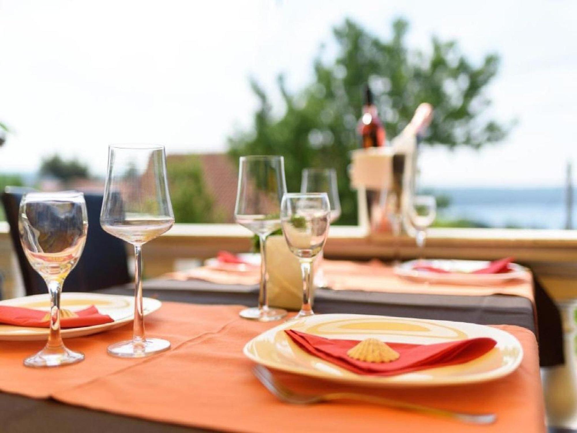 Apartments Milic - One Bedroom Apartment With Sea View And Terrace غورني كارين المظهر الخارجي الصورة