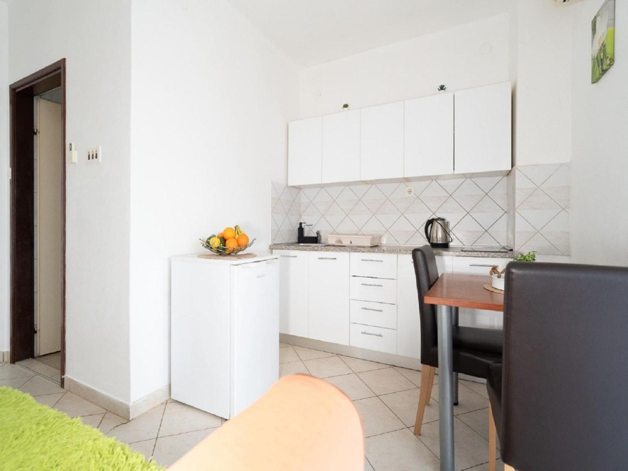 Apartments Milic - One Bedroom Apartment With Sea View And Terrace غورني كارين المظهر الخارجي الصورة